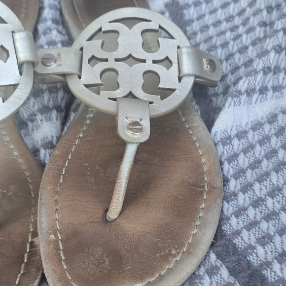 Tory Burch Miller distressed Sandal leather size 9.5 - Picture 3 of 6